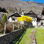 Delle Lobbie Holiday home Ceppo Morelli